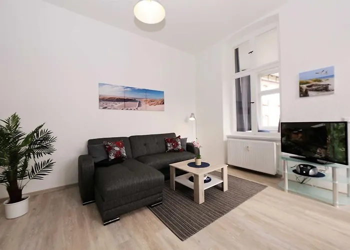 Ruthenberg Apartment *