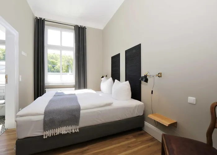 Ruthenberg Apartment